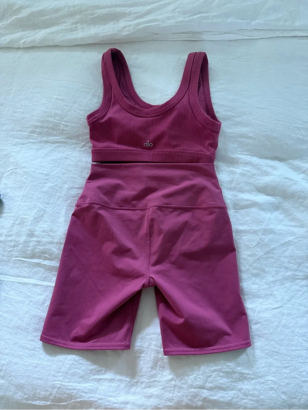 Alo yoga pink set size small